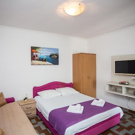 Apartments Jelena Ulcinj Exterior foto